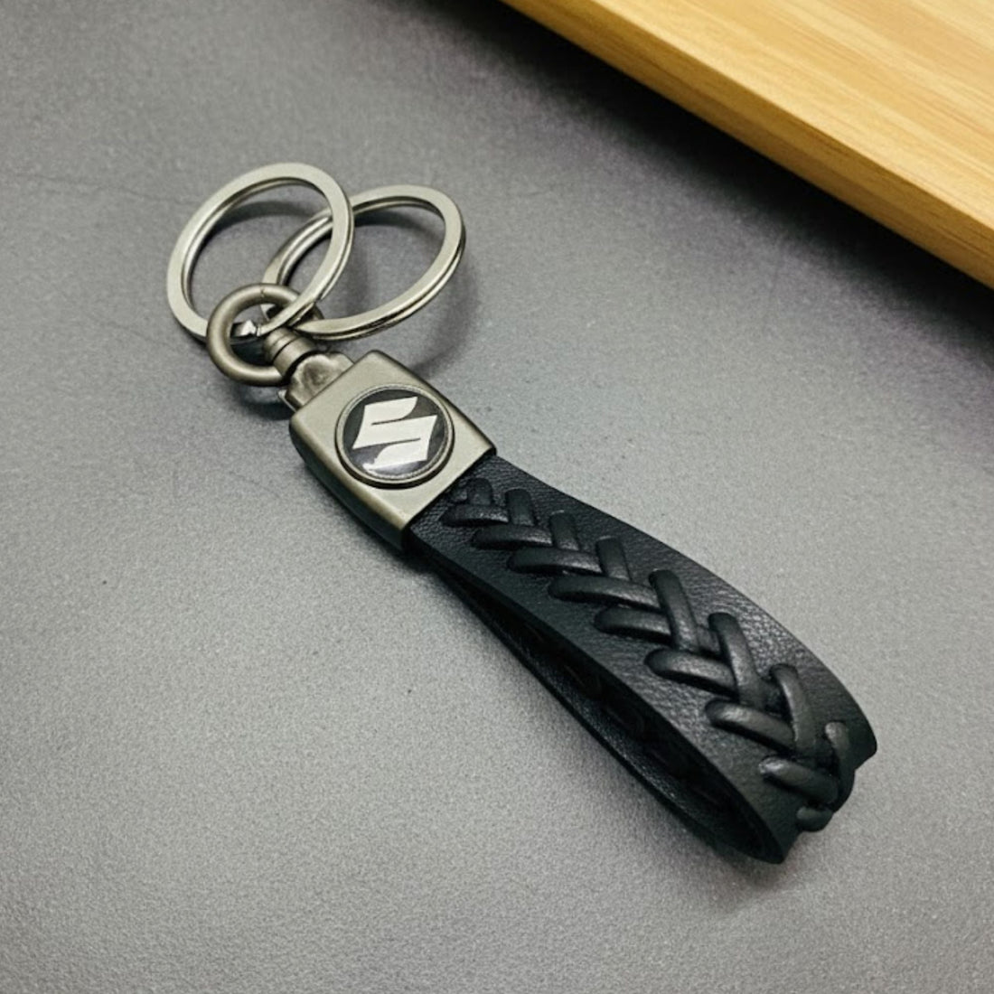 Car Keychain – Stylish Braided Leather Finish Strap & Dual Rings - K-CHAIN_BRAIDED_SUZUKI