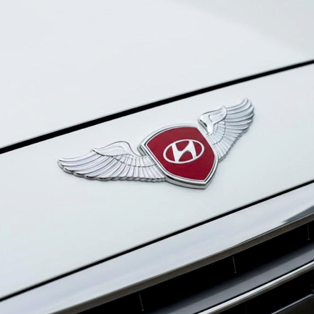 METAL WINGS Hyundai 3D Logo Sticker - 14cm x 5cm - STICKER_HYD_WINGS_RED
